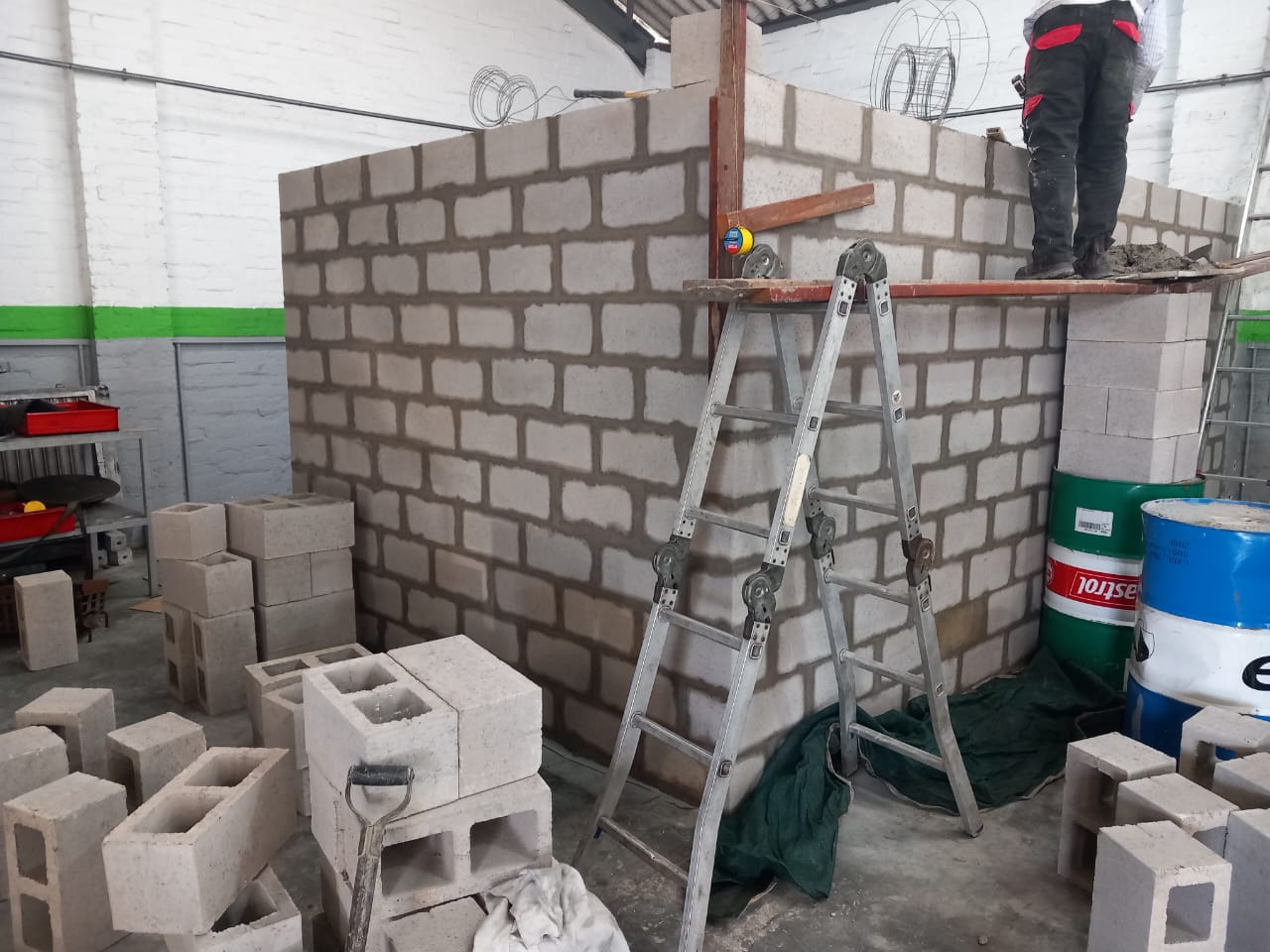 building_003a